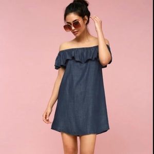 Lulu’s standout Style Dark Blue Chambray Dress - XS